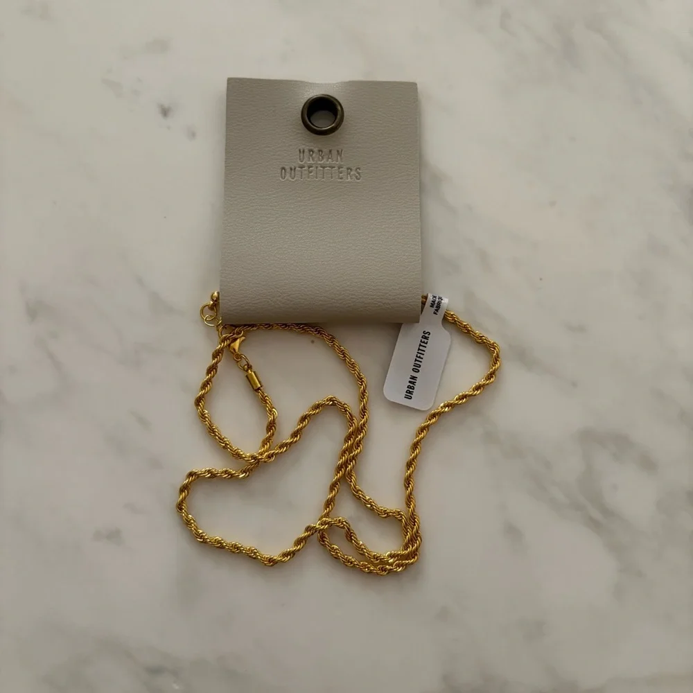 Urban Outfitters NWT Gold Twist 23” Rope Chain Necklace One Size
